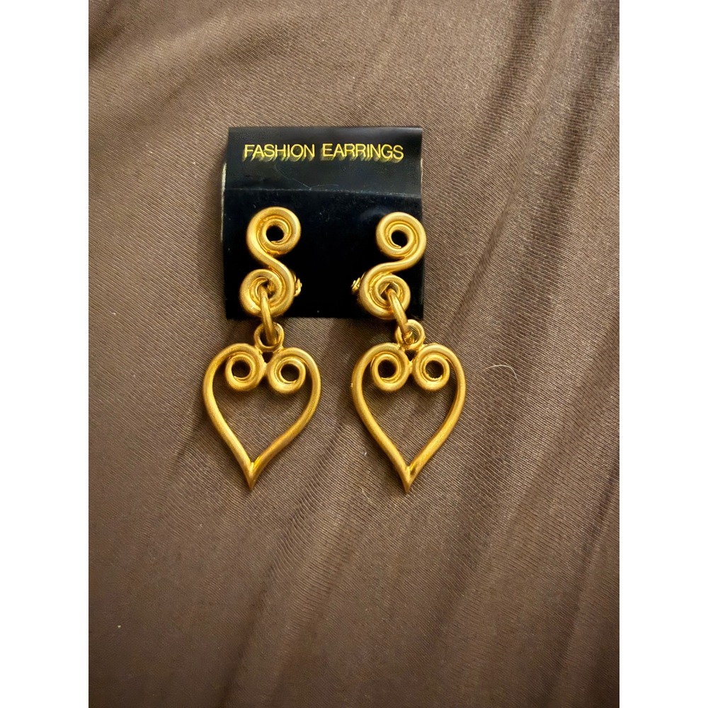 Vintage Matte Gold Tone Open Heart Scroll Drop Clip On Earrings